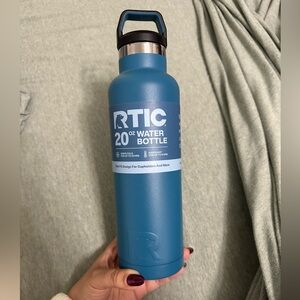 RTIC 20oz Water Bottle